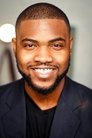 Tobi Bamtefa isDeverin 'Bunny' Washington